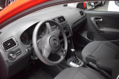 Volkswagen Polo 1.4 DSG (85 л. с.)