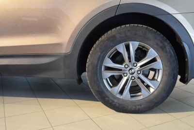 Hyundai Santa Fe 2.4 AT 4WD (174 л. с.)