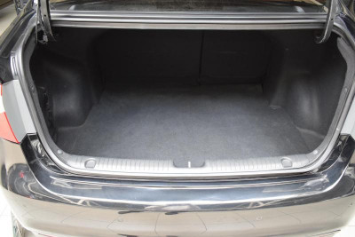 Kia Rio 1.6 AT (123 л. с.)