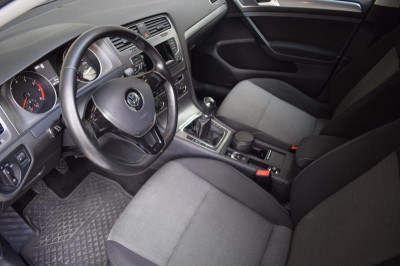 Volkswagen Golf 1.2 TSI BlueMotion MT (105 л. с.)