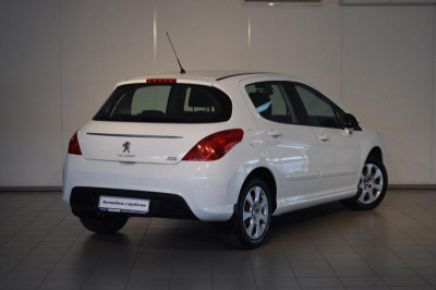 Peugeot 308 1.6 MT (120 л. с.)