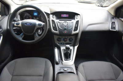 Ford Focus 1.6 MT (105 л. с.)