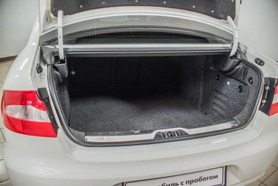 ŠKODA Superb 1.8 TSI DSG (160 л. с.)
