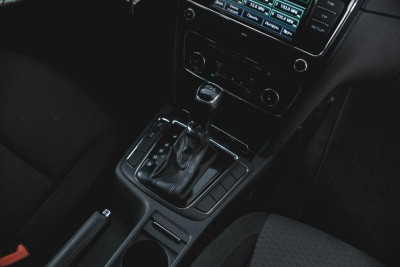 ŠKODA Superb 2.0 TDI DSG 4x4 (140 л. с.)