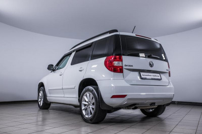 ŠKODA YETI 1.6 MT (110 л. с.) Adventure