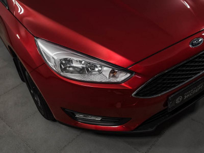 Ford Focus Хетчбэк 1.6 Ti-VCT PowerShift (105 л. с.) Sync Edition