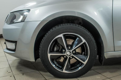 ŠKODA Octavia 1.6 AT (110 л.с.)