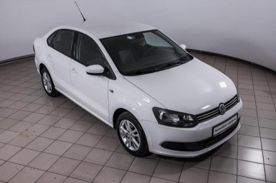 Volkswagen Polo 1.6 Tiptronic (105 л. с.)