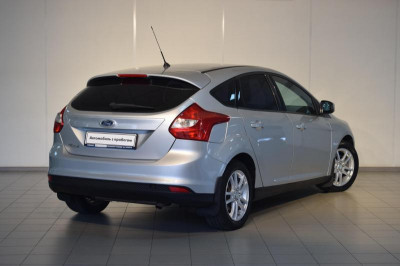 Ford Focus 1.6 PowerShift (105 л. с.)
