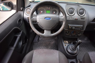 Ford Fiesta 1.4 AT (80 л.с.)
