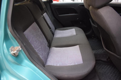 Ford Fiesta 1.4 AT (80 л.с.)