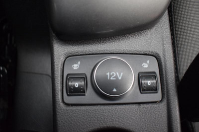 Ford Focus 1.6 MT (105 л. с.)