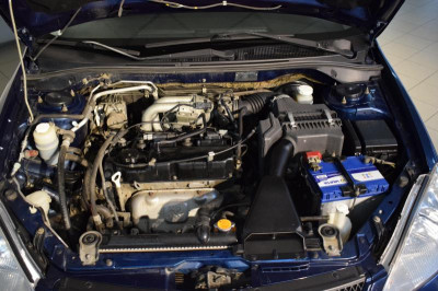 Mitsubishi Lancer 1.6 MT (98 л. с.)
