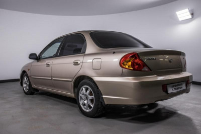 Kia Spectra 1.6 AT (101 л. с.)