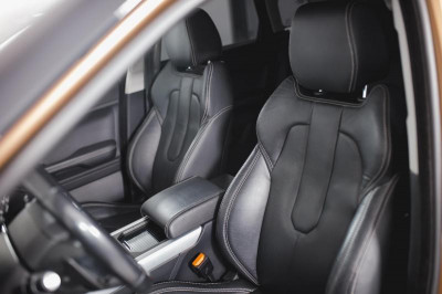 Land Rover Range Rover Evoque 2.2 SD4 9AT (190 л. с.)