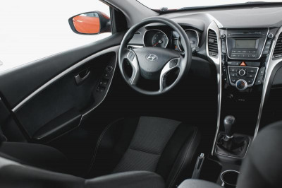 Hyundai i30 1.4 MT (100 л. с.)