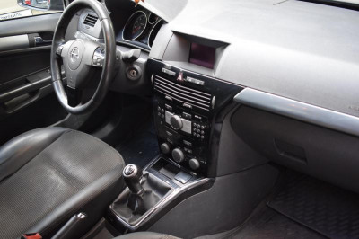 Opel Astra 1.8 MT (140 л. с.)