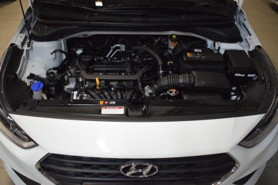Hyundai Solaris 1.4 MT (100 л.с.)