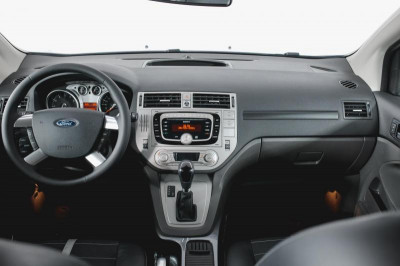 Ford Kuga 2.5 MT AWD (200 л. с. '11)