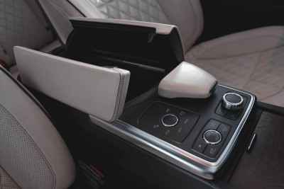 Mercedes-Benz GL-класс 500 4.7 AT (435 л.с.) 4WD