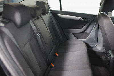 Volkswagen Passat 1.4 TSI MT (122 л. с.)