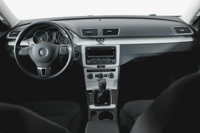 Volkswagen Passat 1.4 TSI MT (122 л. с.)
