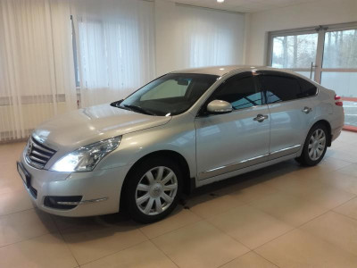 Nissan Teana 2.5 Xtronic (182 л. с.)