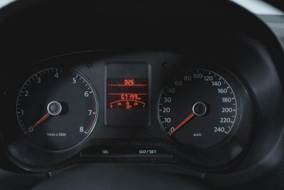 Volkswagen Polo 1.6 MT (105 л. с.)