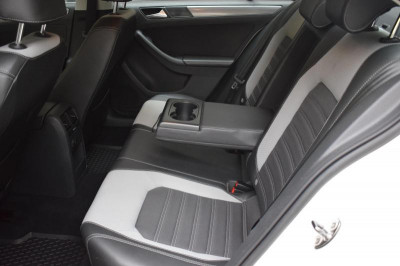 Volkswagen Jetta 1.4 TSI MT (150 л. с.)
