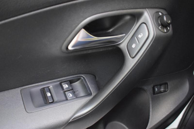 Volkswagen Polo 1.6 MT (105 л. с.)