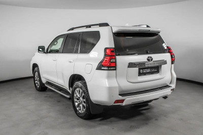 Toyota Land Cruiser Prado 2.8d AT (177 л.с.) 4WD Люкс 7D