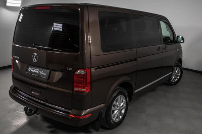 Volkswagen Multivan 2.0 TDI DSG (140 л. с.) Highline
