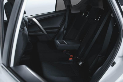 Toyota RAV4 2.0 CVT (146 л. с.)