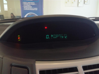 Toyota Yaris 1.3 AT (87 л. с.)