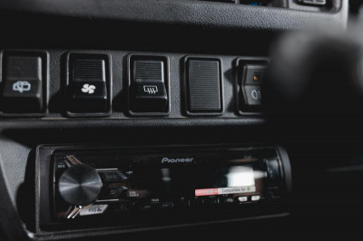 LADA 4x4 3 дв. 213105 1.7 MT (83 л.с.) 4WD Standard