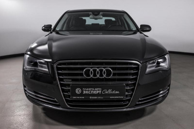 Audi A8 4.2 FSI L quattro tiptronic (372 л. с.)