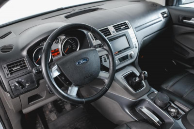 Ford Kuga 2.0 TDCi MT AWD (136 л. с.)