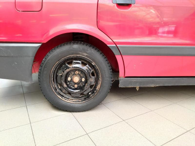 Audi 80 1.8 MT (90 л.с.) бензин