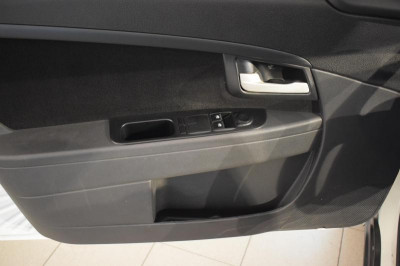 LADA Priora 1.6 MT (87 л. с.) Standard