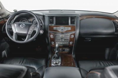 Nissan Patrol 5.6 AT 4WD (405 л. с.)