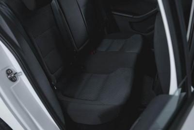 Volkswagen Jetta 1.6 MPI AT (105 л. с.)