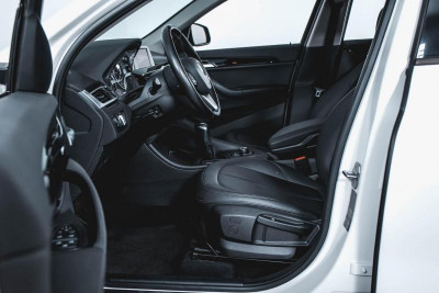 BMW X1 18i sDrive 1.5 AT (136 л.с.) Base