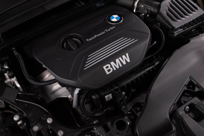 BMW X1 18i sDrive 1.5 AT (136 л.с.) Base