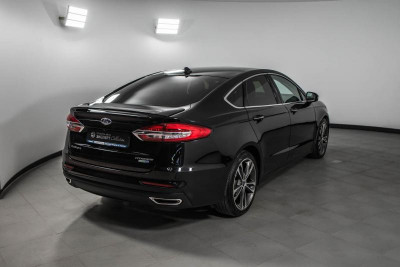 Ford Mondeo 2.0 AT (240 л.с.)