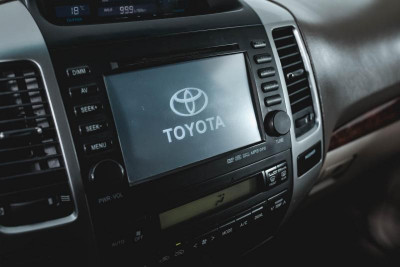 Toyota Land Cruiser Prado 4.0 AT (249 л.с.) 4WD