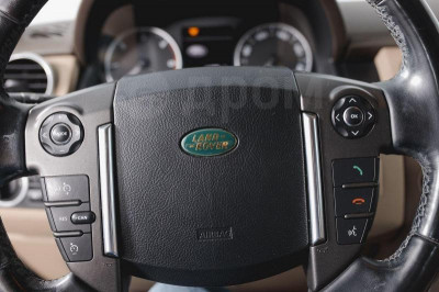 Land Rover Discovery 3.0 TD AT (245 л. с.)