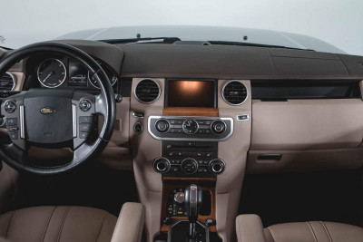 Land Rover Discovery 3.0 TD AT (245 л. с.)