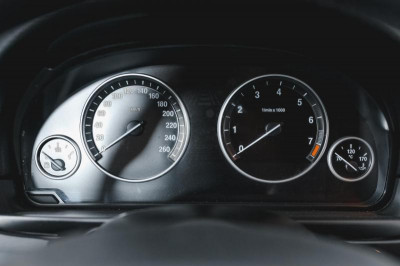 BMW 5 серия 528i AT (245 л. с.)