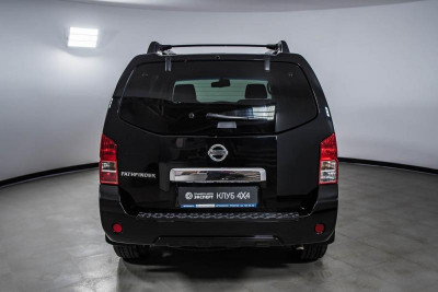 Nissan Pathfinder 2.5 dCi Turbo MT AWD 7 seats (190 л. с.)