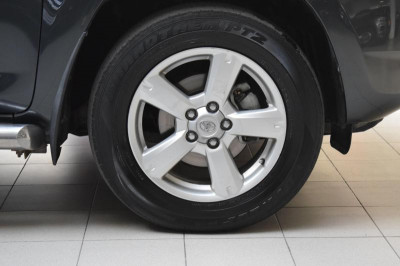 Toyota RAV4 2.0 AT (152 л.с.) 4WD